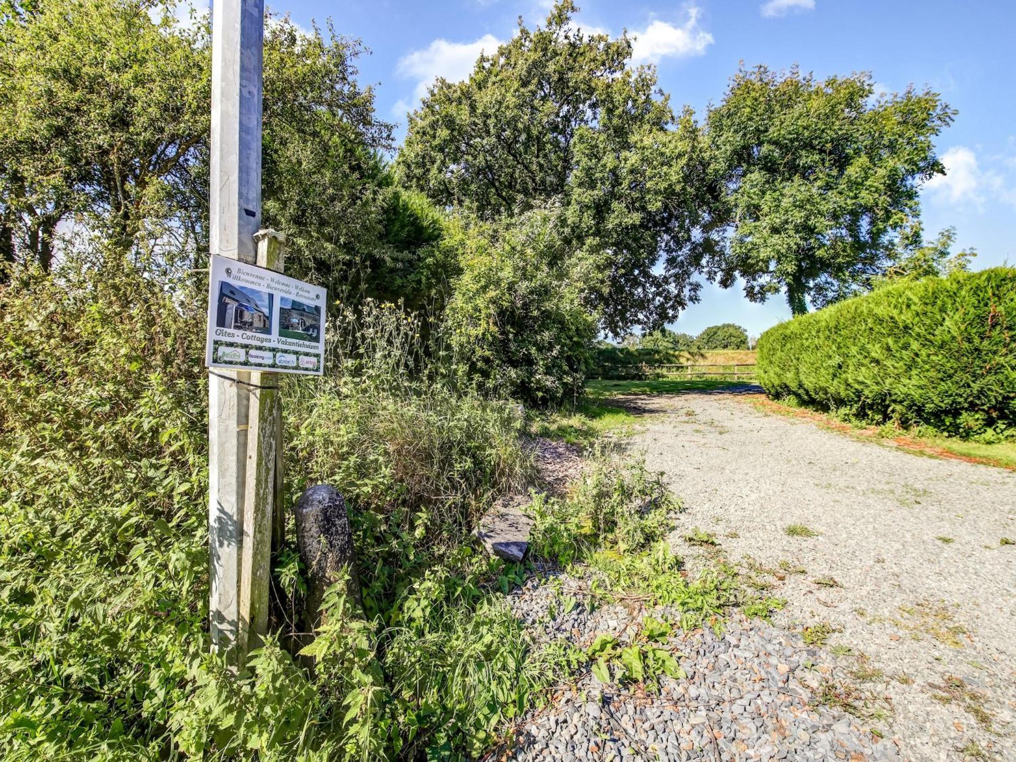 Holiday Home With Garden In Brainville 외부 사진