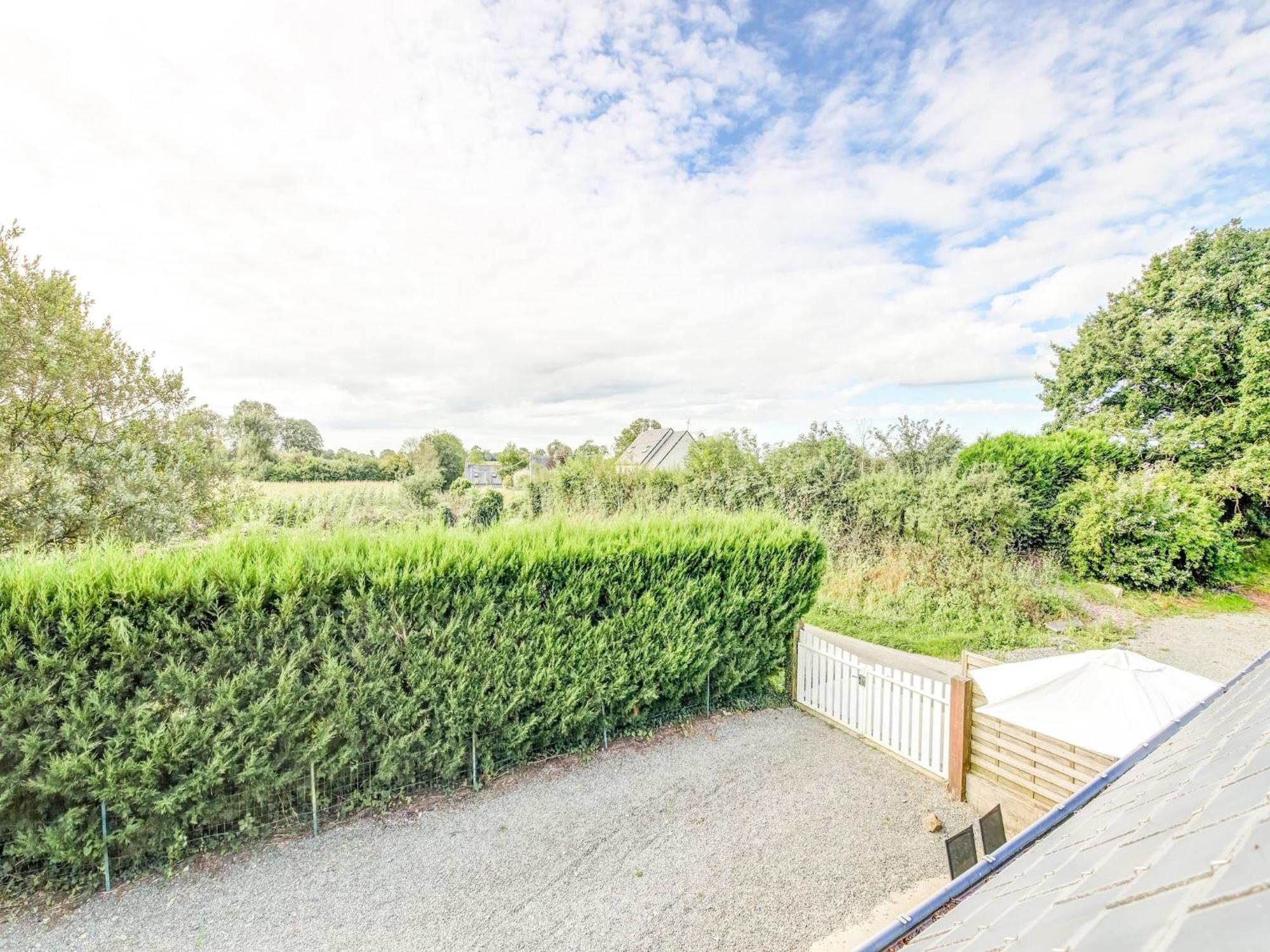 Holiday Home With Garden In Brainville 외부 사진