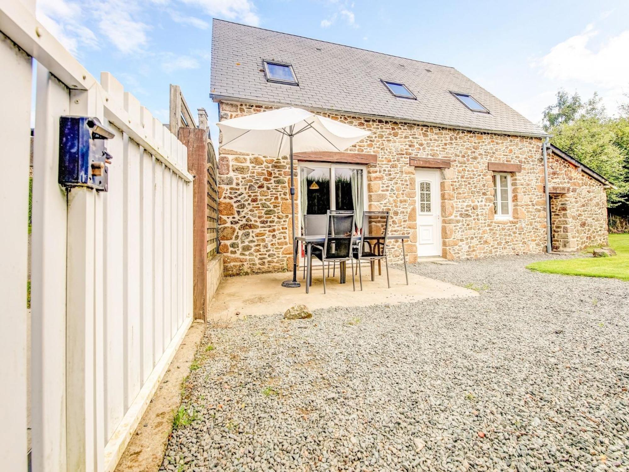 Holiday Home With Garden In Brainville 외부 사진
